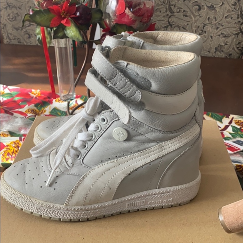 Puma higt top shoes